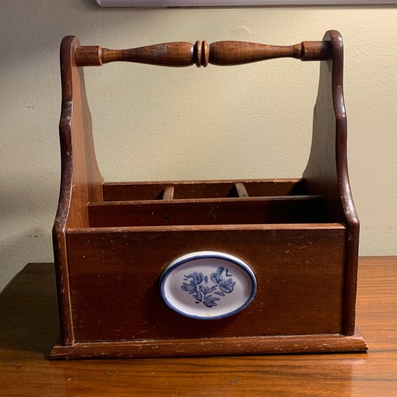Pfaltzgraff Dining Pfaltzgraff Yorktowne Wooden Silverware Caddy